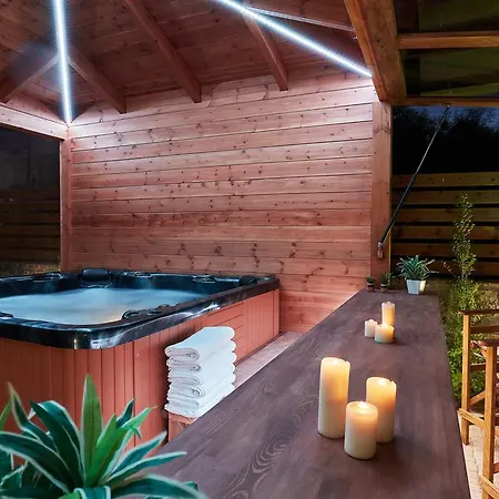 Feronia Χερσόνησος